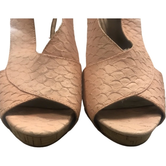 Women’s High Heel Sandals - Picture 10 of 10